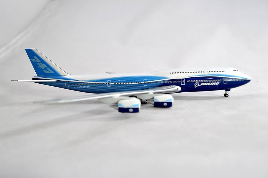 Hogan　1/400　B747-8F　ハウスカラー　ダイキャスト製 Amazon.co.jp: Hogan Boeing House 747 – 8 Intercontinental